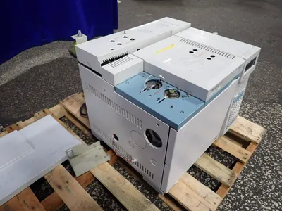 USED HEWLETT PACKARD 6890A