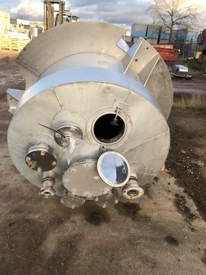 _UNKNOWN_ 1,000 Litre Tanks SS Europe 0-4,999 Litres | Perry Equipment (3)
