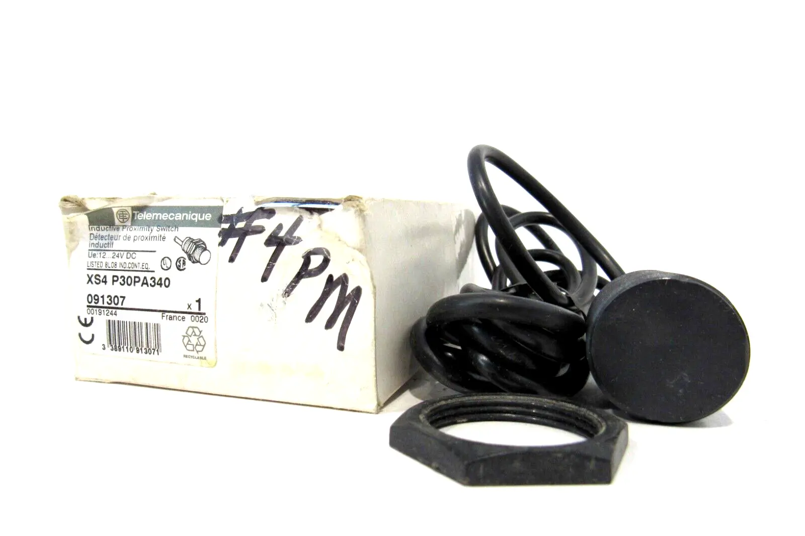 NEW TELEMECANIQUE XS4P30PA340 PROXIMITY SWITCH