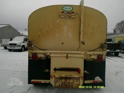 Used 2019 FREIGHTLINER BUSINESS CLASS M2 106 Reefer Trucks New York US | Beck Equipment #1509306