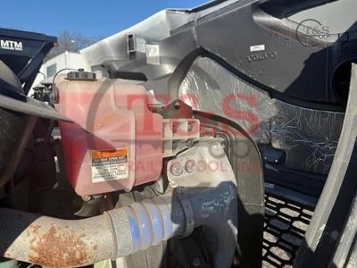 Used 2023 VOLVO VNR42T300 Conventional trucks Illinois US | T&S Trailer Pool #1509492