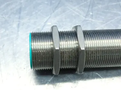 NEW PEPPERL+FUCH 104093