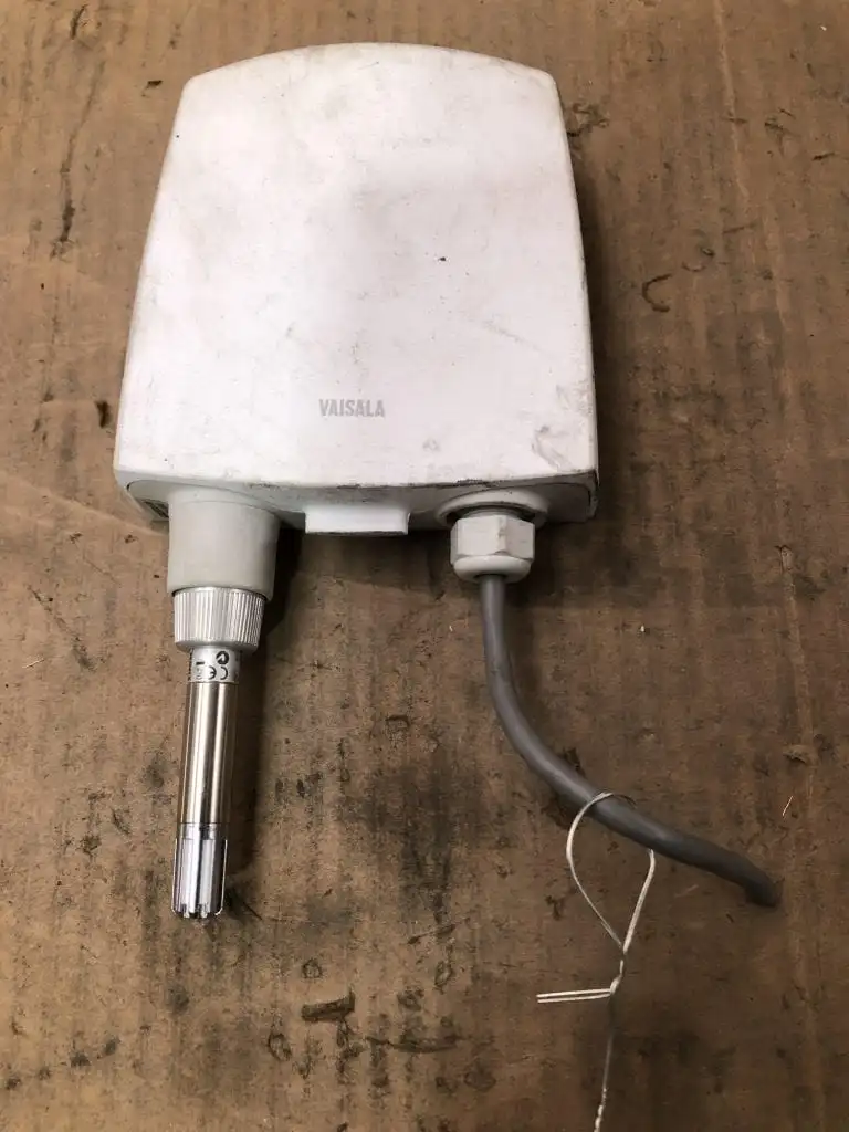 VAISALA HMT120 Humidity and Temperature Transmitter 10-30VDC -40-176°F 0-100%RH