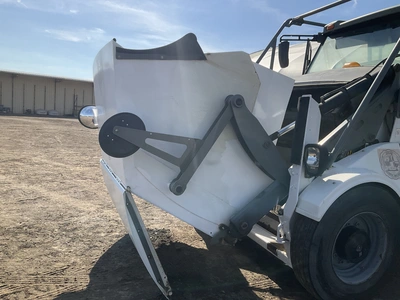 USED 2008 ELGIN PELICAN