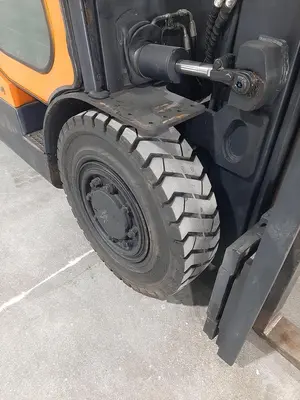USED DOOSAN D35S-7 – 8000 LB. DIESEL OUTDOOR FORKLIFT