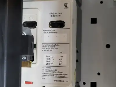 20/15A, 3 Pole, 600V Circuit Breaker HFD Bucket for Freedom 2100 MCC Frame