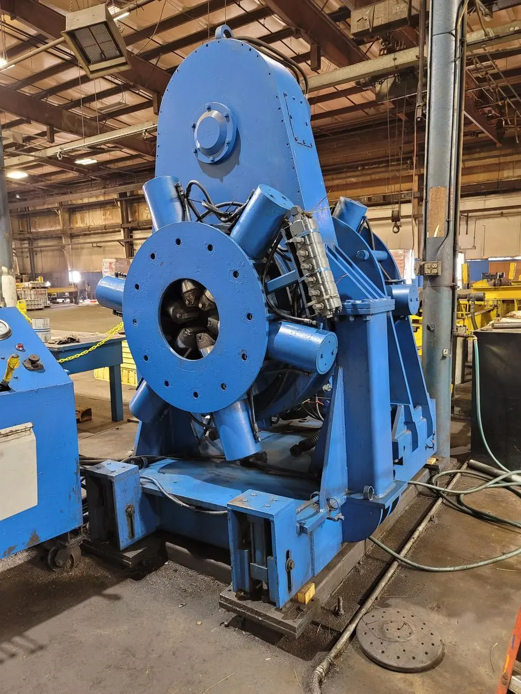 TW-7000 Bucking Machine