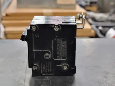 USED CUTLER-HAMMER BQL230