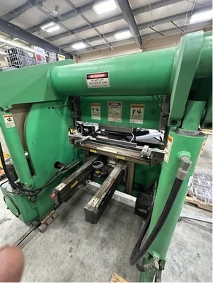 Accurpress 100 Ton x 6 Press Brake upgraded ETS3000 CNC control
