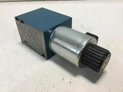 USED BOSCH 0 810 001 830
