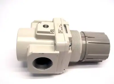 Used SMC 1 Inch Modular NPT Pneumatic Regulator Backflow Air Pressure Regulators Michigan US | Maverick Industrial Sales #1398799