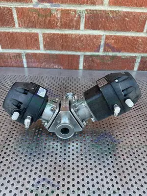 USED LOT OF 2 - ITT PURE FLO 3 WAY DIAPHRAGM VALVE W/ 1" SANITARY FITTING