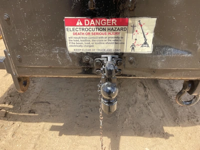 Used 2006 ALTEC D4060 DIGGER DERRICK CRAWLER ALL TERRAIN Crawler Cranes Michigan US | Miedema Asset Management Group #1304392