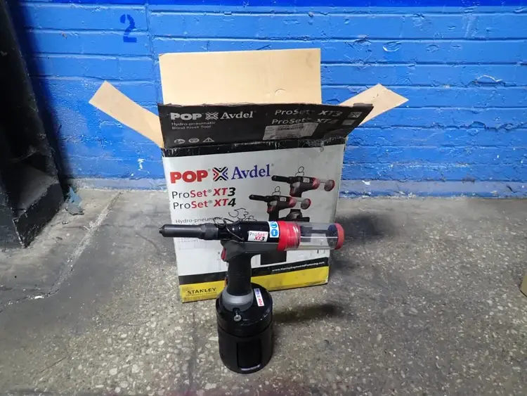 Used STANLEY ENGINEERING XT3 Riveters | HGR 24 #749128