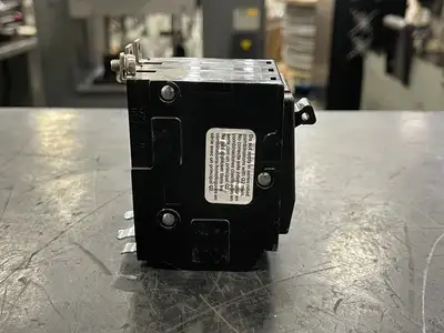 NEW SQUARE D QOB350