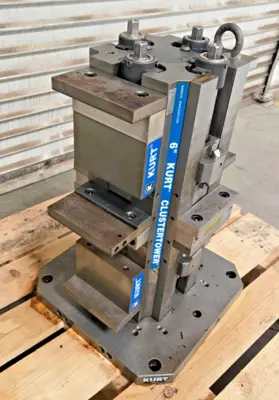 Kurt 3545345435343 Machining Centers & Milling Machines | Amiron Machinery (2)