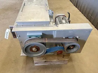 Used Screw Conveyor, 14'' Diameter X 204'' Long, Tapered Screw