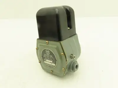 Allen Bradley 808-CL1A1 Zero Speed Plugging Switch 50-200 RPM 120V Ser E
