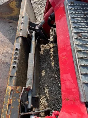 2020 TAKEUCHI TL8 Compact Track Loaders | Simonson Equipment (8)