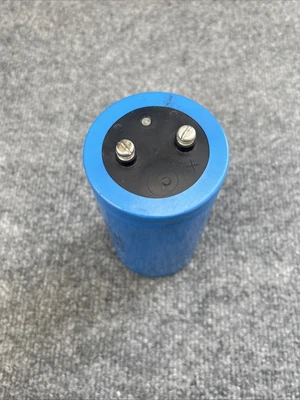 Used Philips 3186GH222T450DMA2 Capacitors California US | Davliegogo LLC #1707619