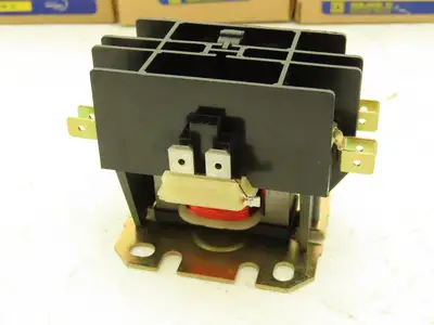 Square D 8910DP31V14 Definite Purpose Contactor 2 Pole/1 Open Lot of 3