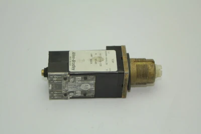Used Allen-Bradley 800MR-16HXL2B Relays & Switches California US | Davliegogo LLC #1705618