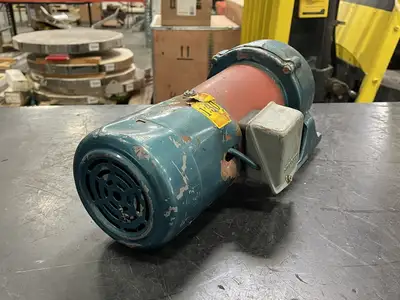 0.7kW, 3Ph, 240/480V, 1700 rpm Induction Motor