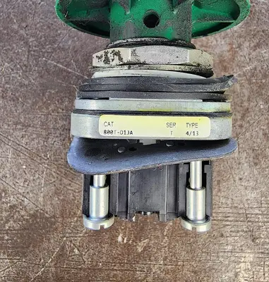 USED ALLEN-BRADLEY 800T-D1JA