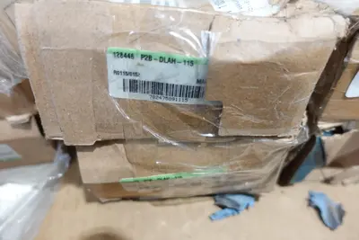 PALLET OF ASSORTED PILLOW BLOCK BEARINGS AND BEARING HOUSINGS, DODGE, FAG, RHP, MOLINE