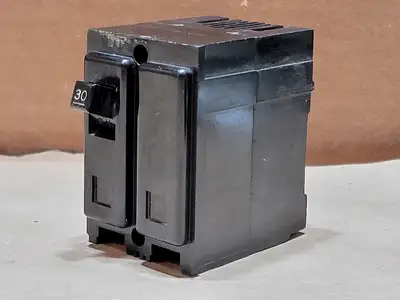 30 Amp, 2 Pole, 120/240 Volts Circuit Breaker