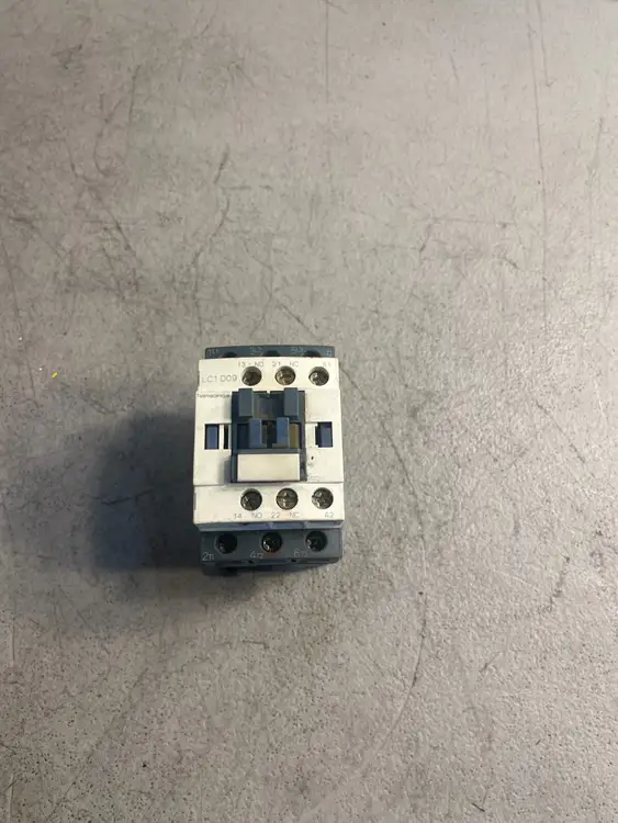 Used Schneider Electric Schneider Electric LC1D09 PLC Contactors South Carolina US | Palmetto Automation #1161475