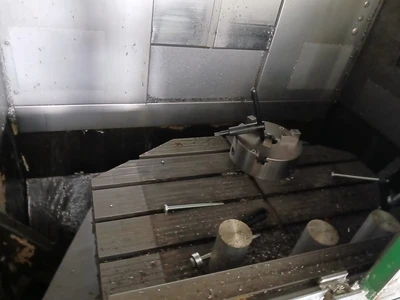 Used 2001 DMG DMC 65 V Universal Machining Centers CZ | Amaron s.r.o. #1307457