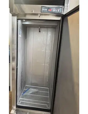 USED MAXX COLD MCF-23FDHC