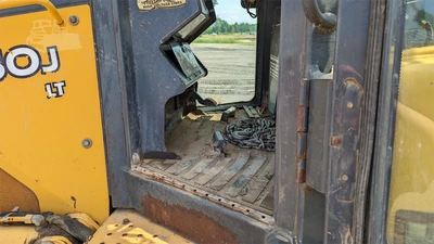USED 2006 DEERE 750J LT