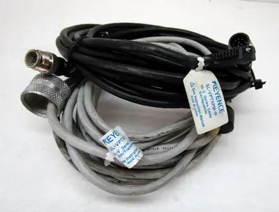 USED KEYENCE SL-V28H-T, SL-V28H-R