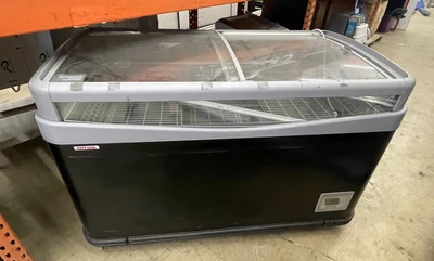 130-0131 AHT Ibiza 145 NAM Sliding Door Self Contained Freezer