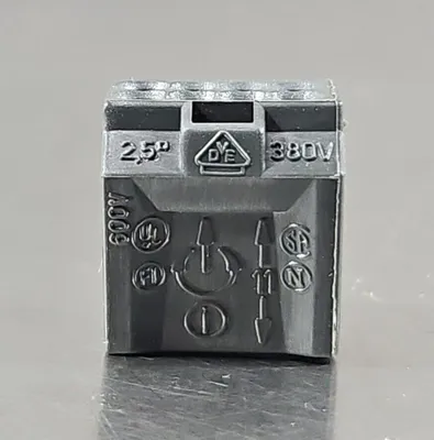 Wago 273-103 Conductor Ground Terminal Block - Lot of 29. Loc3E-26
