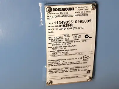 NEW ROSEMOUNT 8705FHA080C3W1N0Q4Q8DT