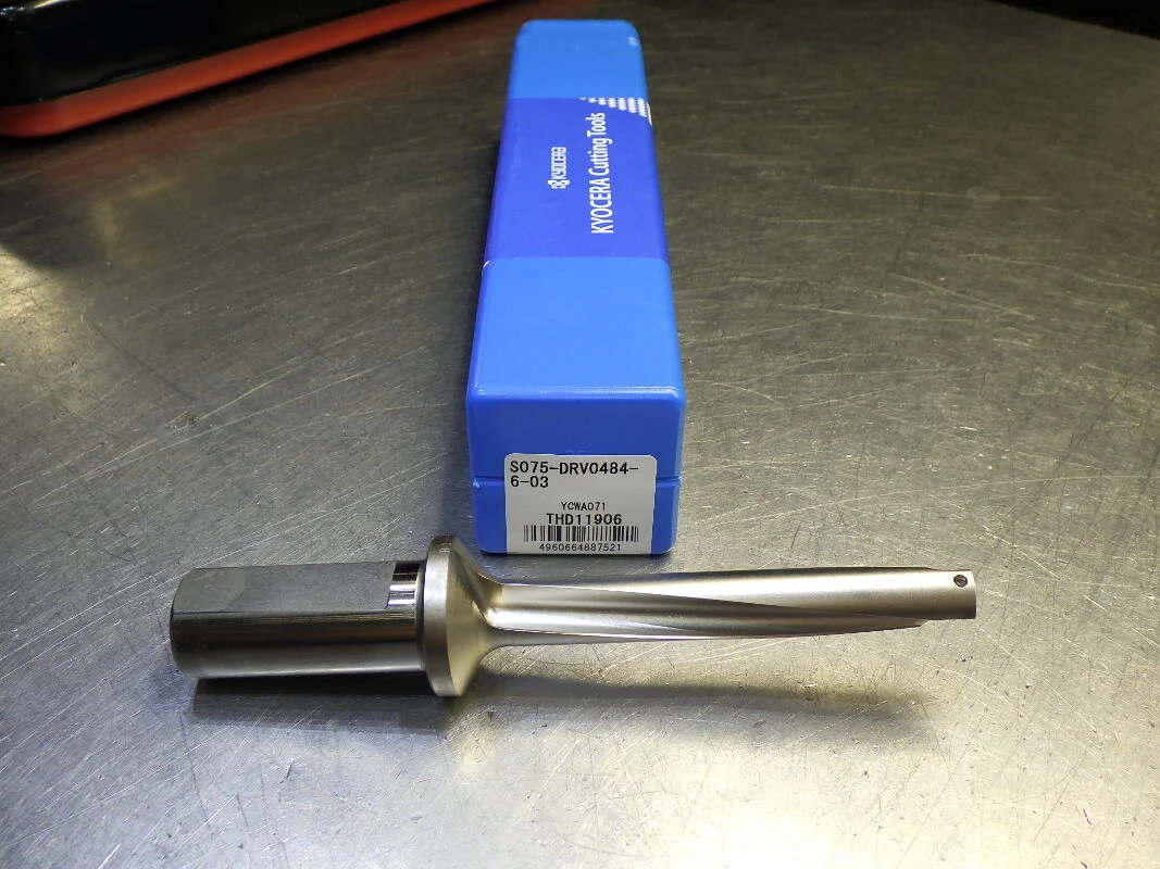 Kyocera / SGS .4844" Coolant Thru 6xD Indexable Drill 3/4" Shank S075-DRV0484-6-03 (LOC3531)