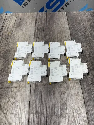 SCHNEIDER A9F79120 Electrical/PLC/Automation | ESS Industrial Equipment Sales (4)