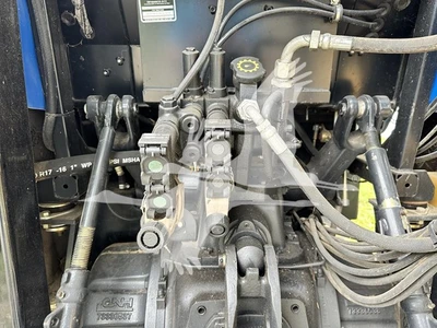USED 2015 NEW HOLLAND TS6.110