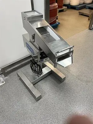 Sanpharm Systems model TE101-L stainless steel vibratory tablet deduster