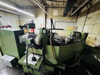 SHANGHAI H211 Universal Cylindrical Grinders | 520 Machinery Sales LLC (8)