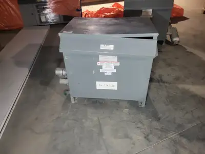 USED 2002 SQUARE D C75T2308HCU
