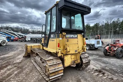 Used 2001 CATERPILLAR D5C Bulldozers Pennsylvania US | Proxy Equipment #1377711