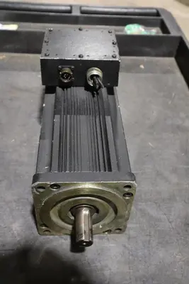 Kollmorgen B-604-A-51-B3  Brushless Goldline Servo Motor STOCK S696