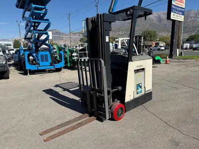 Used CROWN RC3020-30 Misc Forklifts Utah US | Global Remarketing #1285365