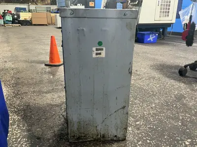 USED 2005 EATON V48M22T45N