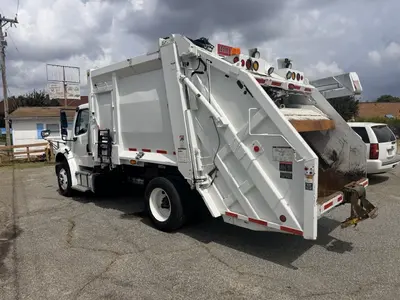 Used 2016 FREIGHTLINER BUSINESS CLASS M2 106 Reefer Trucks North Carolina US | Levan Equipment #1545578