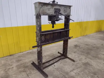 USED DAKE 75H